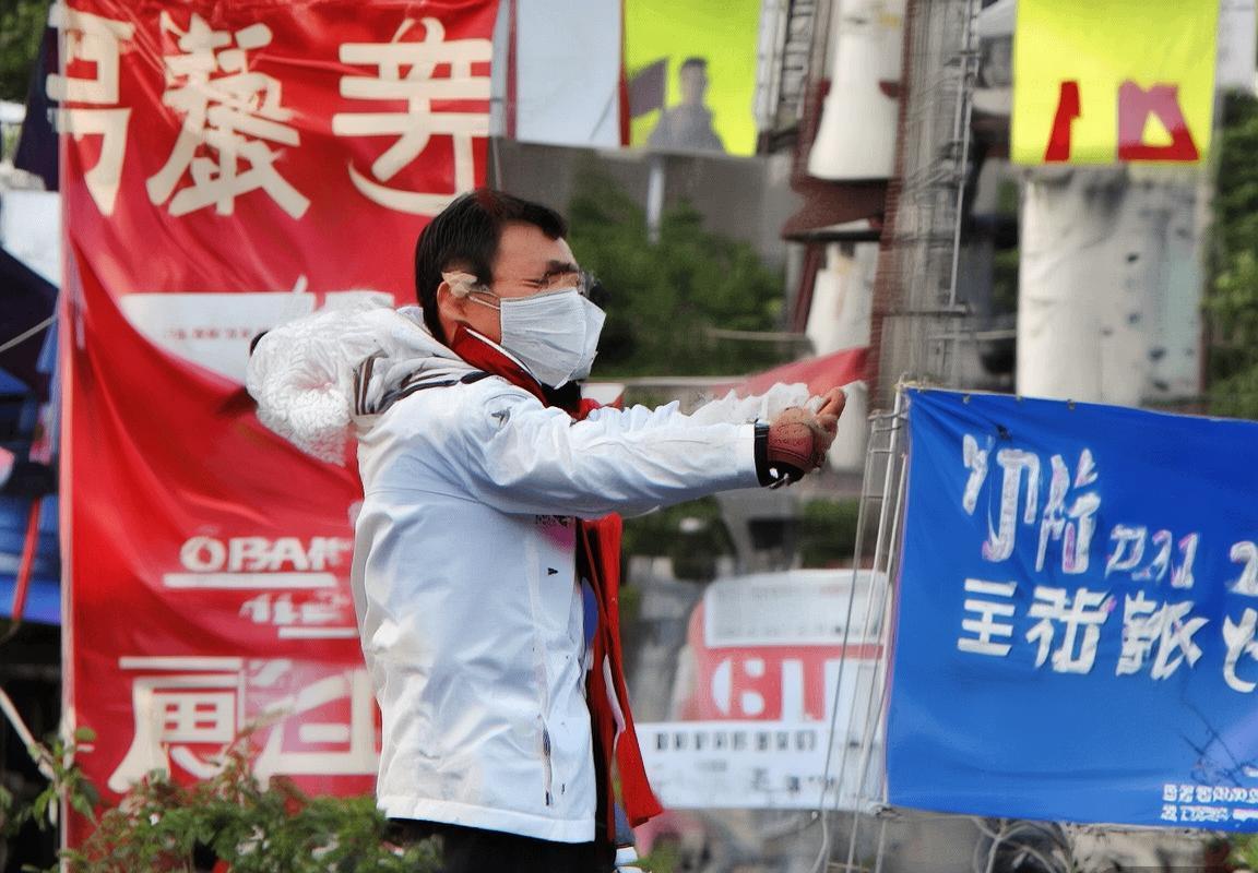 多纳鲁马：从青涩新星到顶级门神之路
