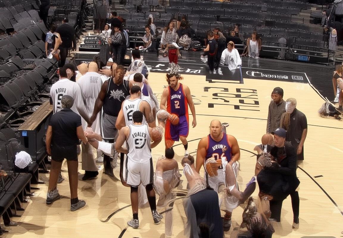 马刺VS太阳：教练智慧对决与战术艺术解析